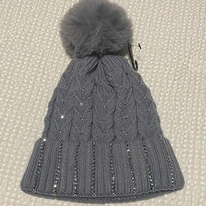 New Gray Pom-Pom Knit Beanie